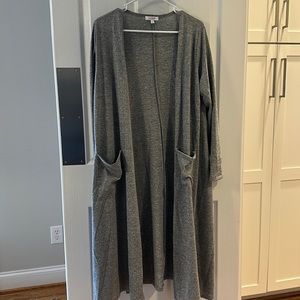 LuLaRoe Size L Heather gray long light weight sweater open front duster